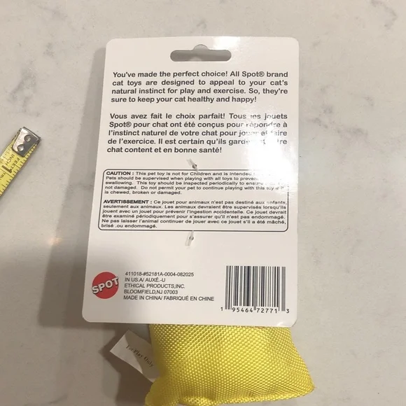 Yellow Catnip Toy with Cat Design Lazy Kitties - Picture 4 of 5